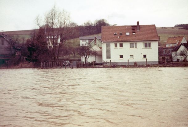 Hochwasser in Neudorf (Winter 1969) Hochwasser Winter 1969