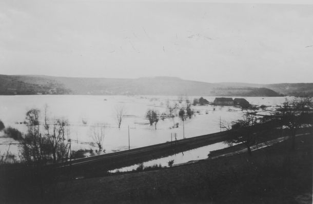 Blick von Neudorf nach Kinzighausen bei Hochwasser Kinzighausen bei Hochwasser