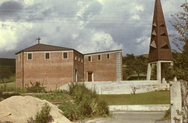 Johanneskirche Neudorf im Jahr 1962 Johanneskirche Neudorf im Jahr 1962