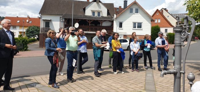 Die Gäste mit Bürgermeister Andreas Weiher