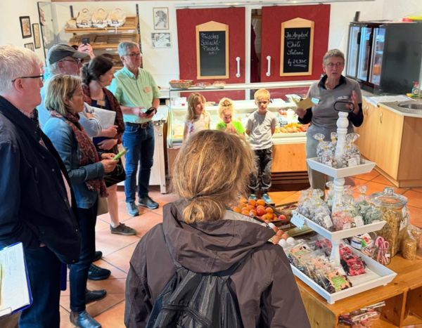 Abschluss der Bereisung im Weidenhofladen